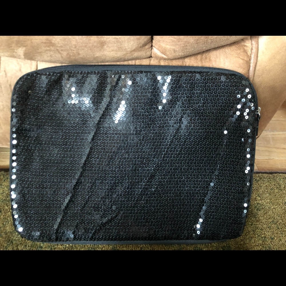 NWOT Bongo Sequined Laptop Sleeve